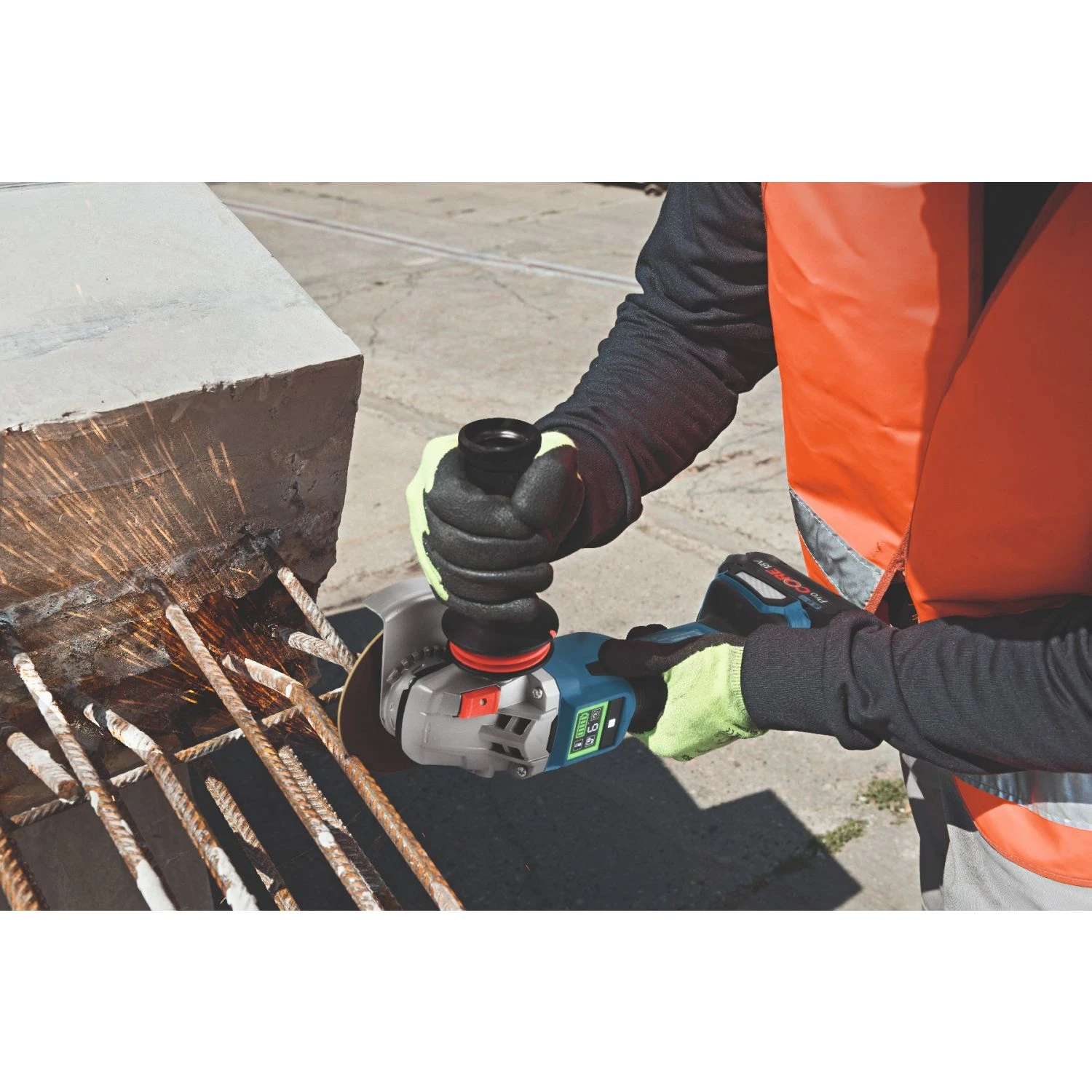 Bosch GWS 18V-15 SC 18V BITURBO Cordless Brushless 125mm Angle Grinder In L-Boxx - 06019H6100 5 Bosch GWS 18V-15 SC 18V BITURBO Cordless Brushless 125mm Angle Grinder In L-Boxx - 06019H6100 - Image 3